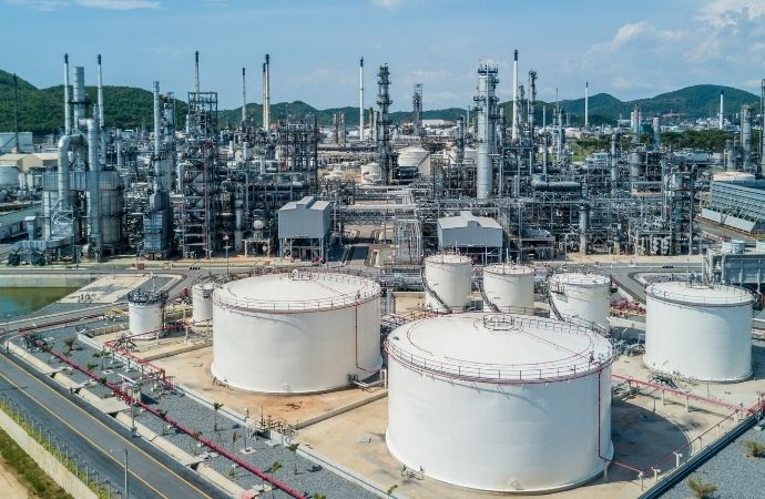 oil refinery in three rivers texas