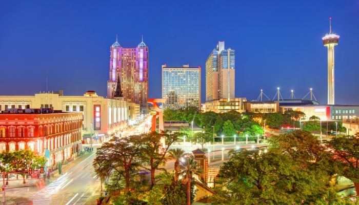 downtown san antonio texas skyline